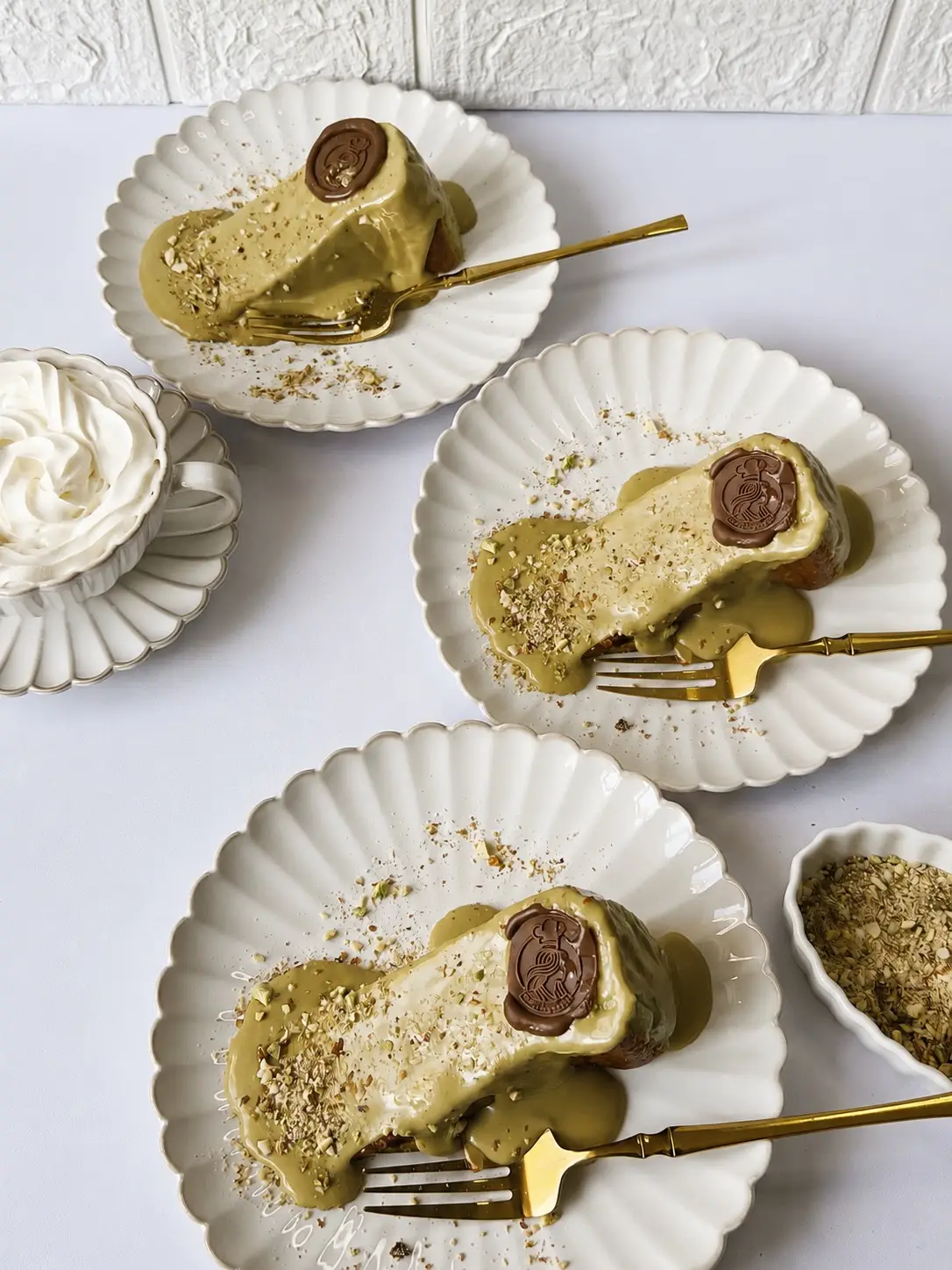 Pistachio San Sebastian